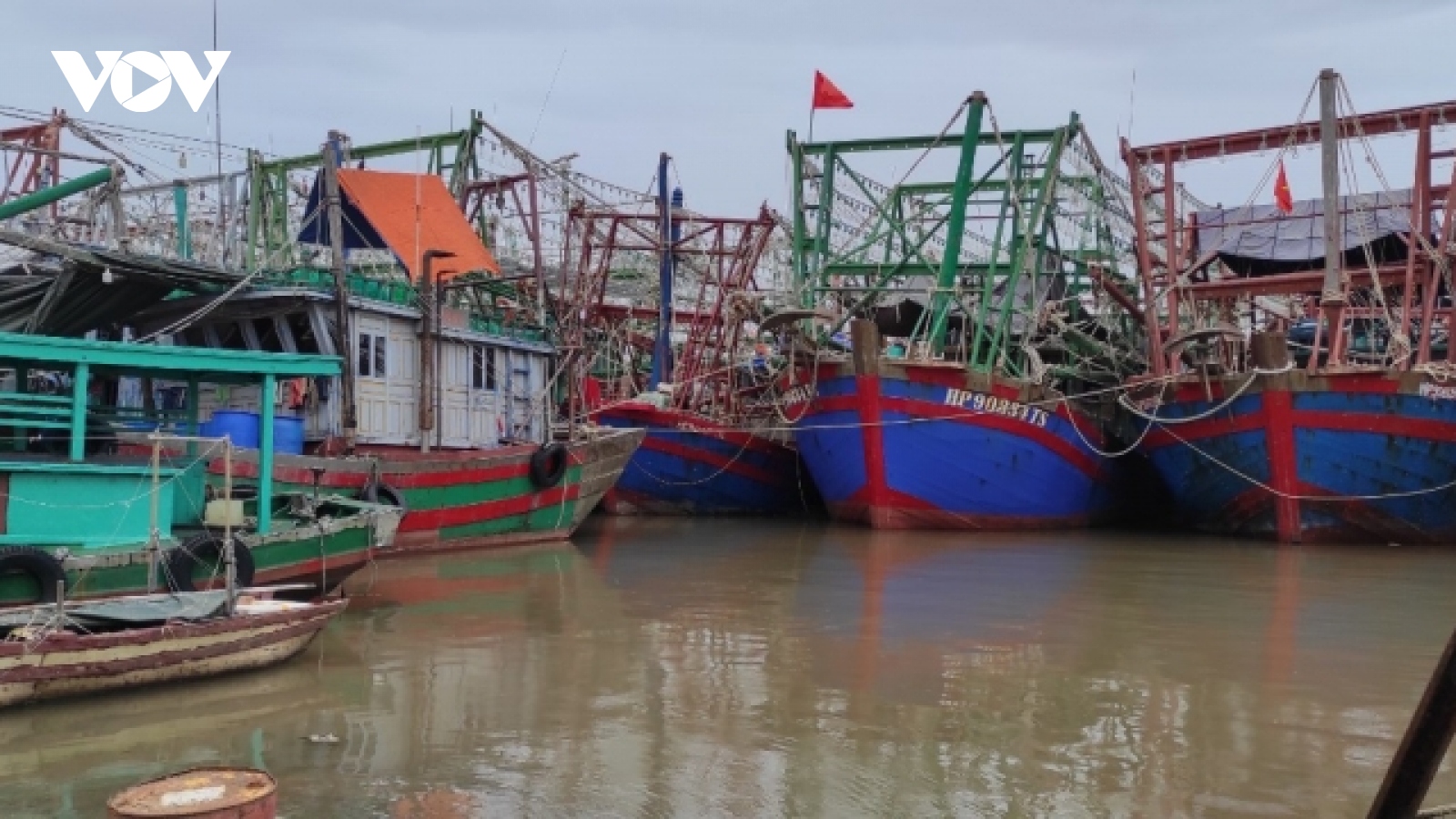 Huyện đảo Bạch Long Vỹ (Hải Phòng) kêu gọi tàu thuyền tránh trú, ứng phó bão số 3